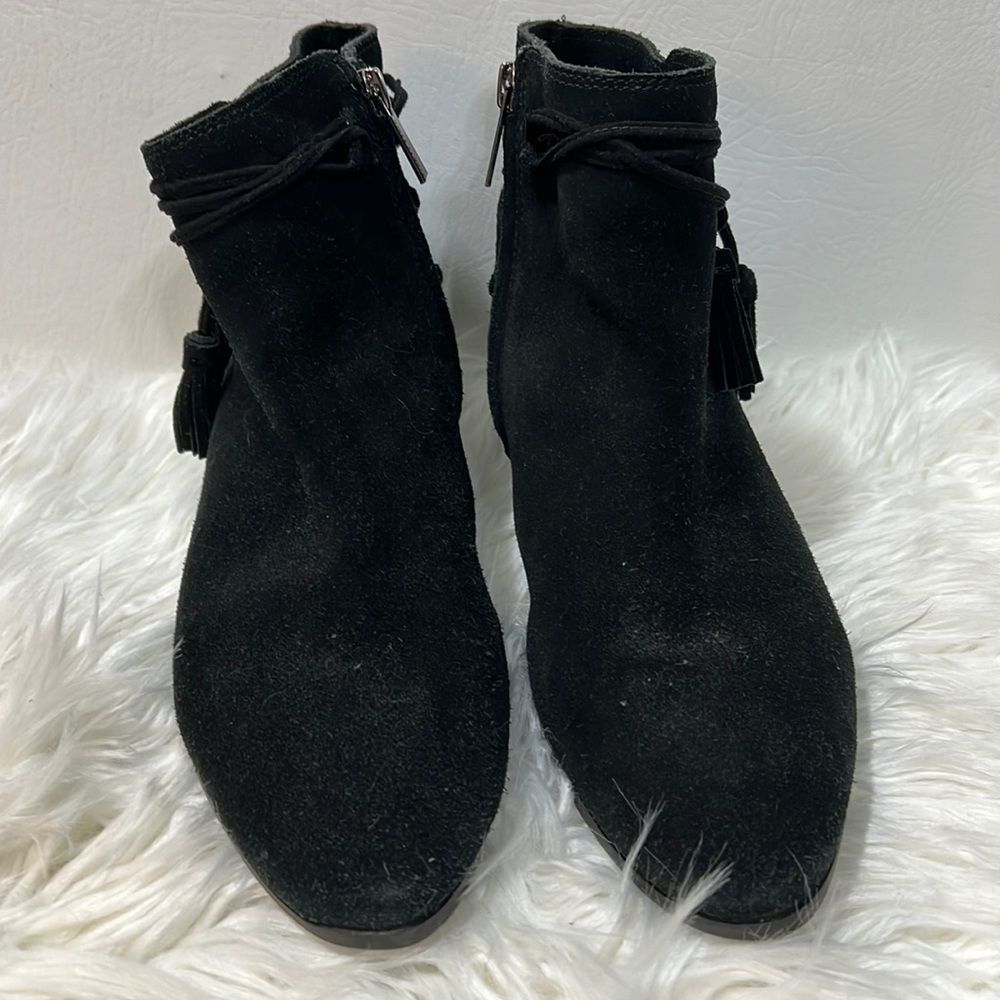 Vince Camuto Carlin’s Tasseled Bootie in Black Size 9 Medium